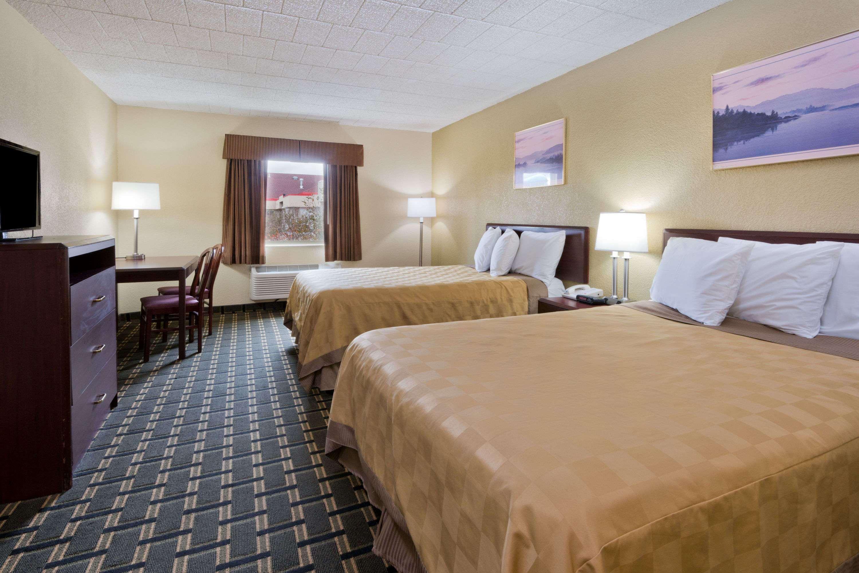 Days Inn By Wyndham Batavia Darien Lake Theme Park Buitenkant foto