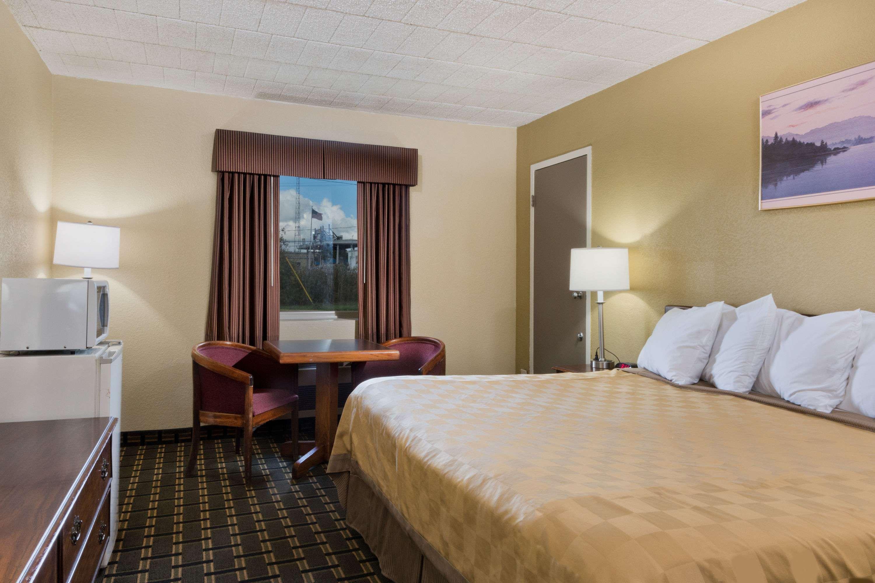 Days Inn By Wyndham Batavia Darien Lake Theme Park Buitenkant foto